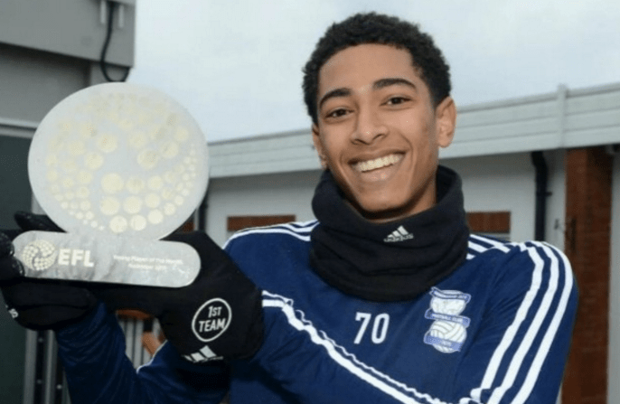 字母哥超强攻防两端统治比赛