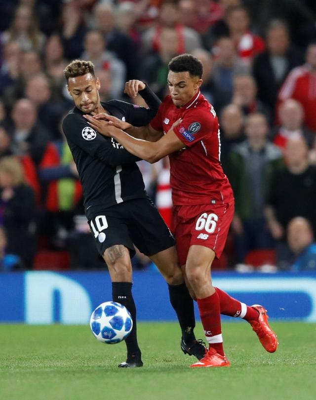 世体：费尔明今日接受检查，以便确认是否能出战周末的联赛