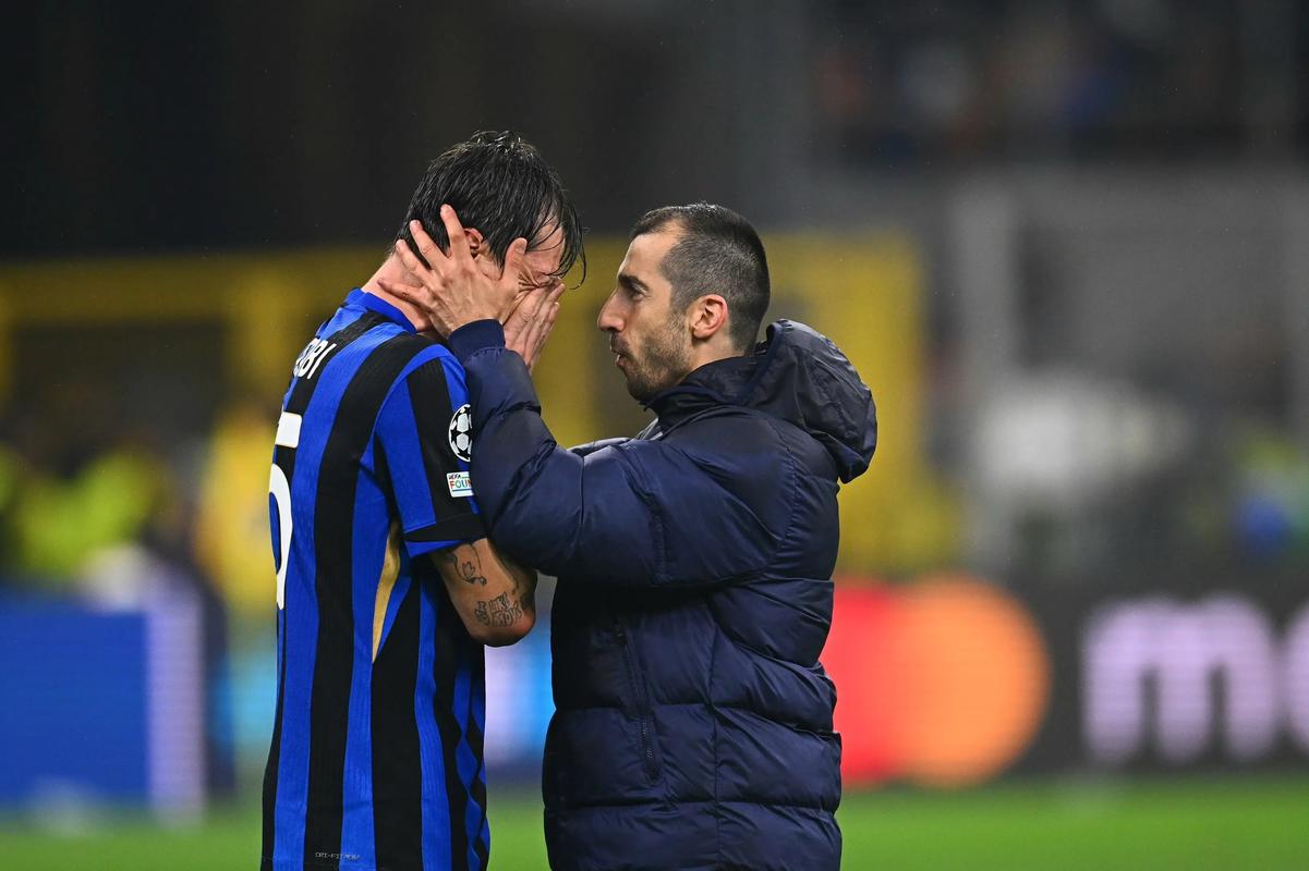 英超半场：B费破门，贝勒加德建功，狼队1-1曼联