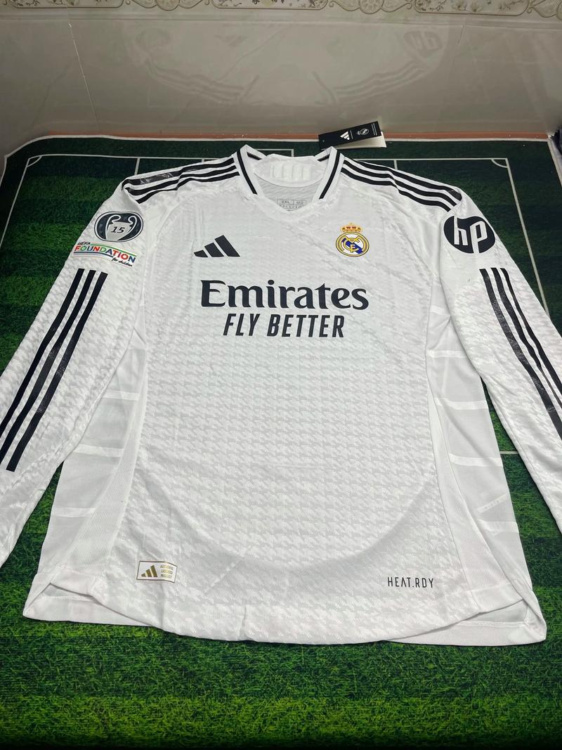 意媒：诺丁汉森林预计周二与尤文接触，以敲定道路的转会