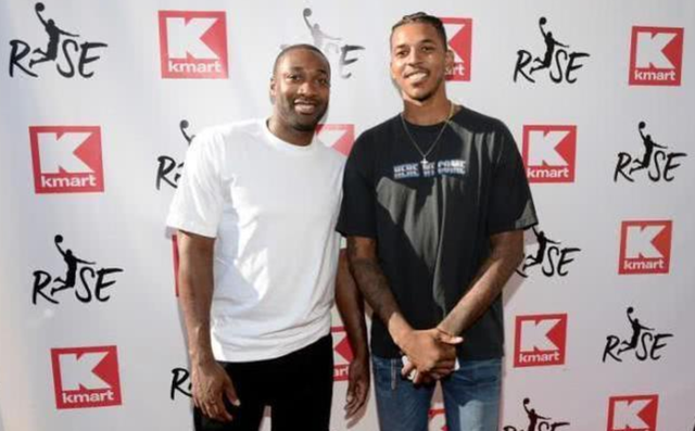 单场轰“30+20+20” 约科奇书写NBA新史